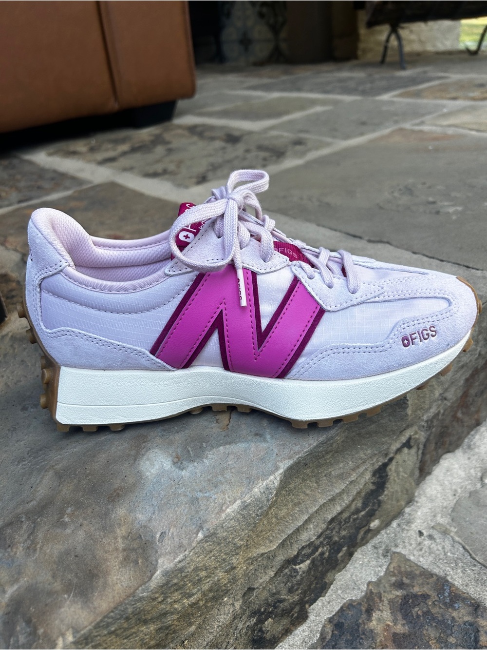 Figs New Balance Fight Club Pink 327